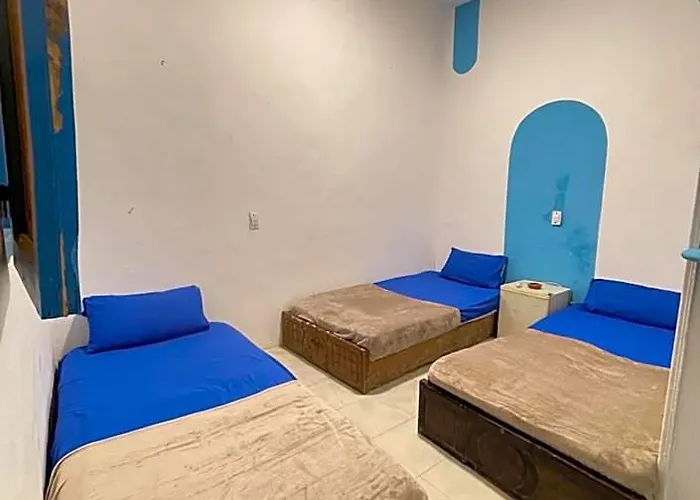 Whales Camp Hotel Dahab